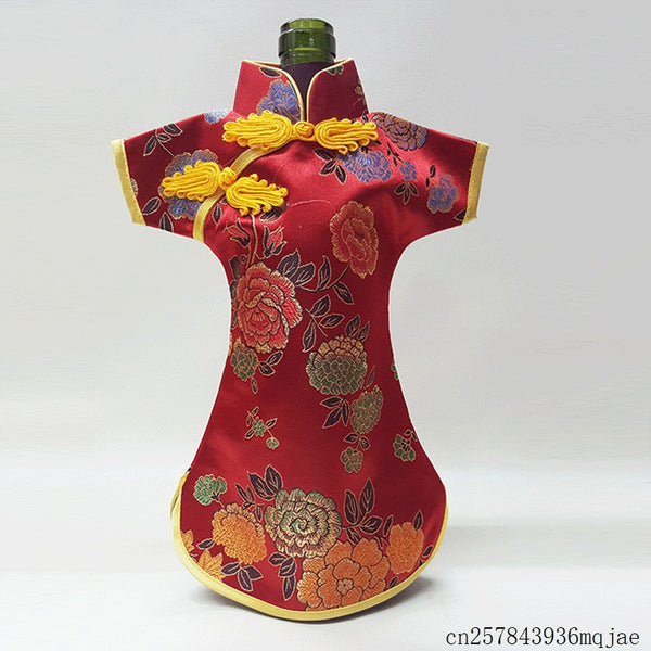 100pcs Silk Brocade Wine Bottle Clothes Chinese style Cheongsam Wine Bags Christmas Bottle Cover Table Decoration